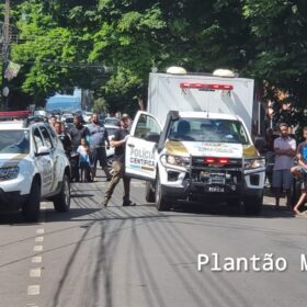 Câmera registra homem sendo executado com mais sete tiros em Sarandi Foto 11 Fotos de Câmera registra homem sendo executado com mais sete tiros em Sarandi