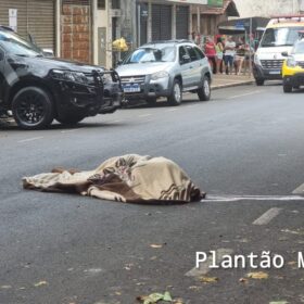 Câmera registra homem sendo executado com mais sete tiros em Sarandi Foto 10 Fotos de Câmera registra homem sendo executado com mais sete tiros em Sarandi