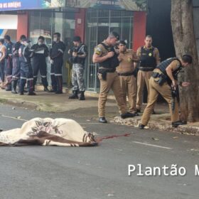 Câmera registra homem sendo executado com mais sete tiros em Sarandi Foto 8 Fotos de Câmera registra homem sendo executado com mais sete tiros em Sarandi