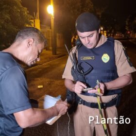 Homem que atirou e matou vizinho em Sarandi, se apresenta e fica preso Foto 1 Fotos de Homem que atirou e matou vizinho em Sarandi, se apresenta e fica preso