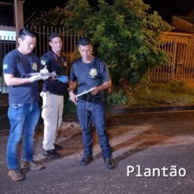 Homem que atirou e matou vizinho em Sarandi, se apresenta e fica preso Foto 6 Fotos de Homem que atirou e matou vizinho em Sarandi, se apresenta e fica preso