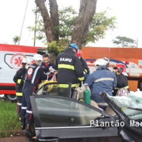 Homem é resgatado das ferragens após carro capotar entre Sarandi e Marialva Foto 18 Fotos de Homem é resgatado das ferragens após carro capotar entre Sarandi e Marialva