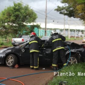 Homem é resgatado das ferragens após carro capotar entre Sarandi e Marialva Foto 30 Fotos de Homem é resgatado das ferragens após carro capotar entre Sarandi e Marialva