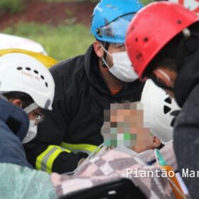 Homem é resgatado das ferragens após carro capotar entre Sarandi e Marialva Foto 24 Fotos de Homem é resgatado das ferragens após carro capotar entre Sarandi e Marialva