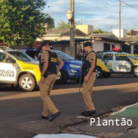 Jovem é executado após suposta emboscada em Sarandi; a moto da vítima desapareceu Foto 21 Fotos de Jovem é executado após suposta emboscada em Sarandi; a moto da vítima desapareceu