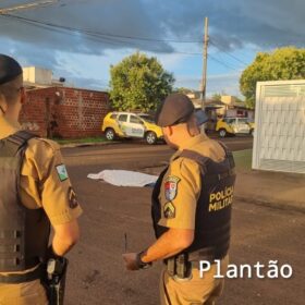 Jovem é executado após suposta emboscada em Sarandi; a moto da vítima desapareceu Foto 16 Fotos de Jovem é executado após suposta emboscada em Sarandi; a moto da vítima desapareceu