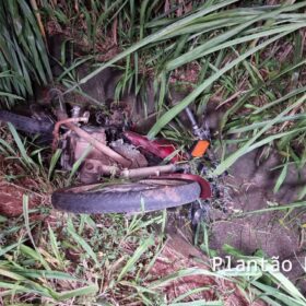 Motociclista é intubado após ser atingido por carro em Maringá Foto 10 Fotos de Motociclista é intubado após ser atingido por carro em Maringá