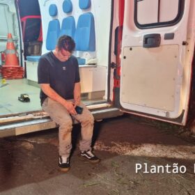 Motociclista é intubado após ser atingido por carro em Maringá Foto 24 Fotos de Motociclista é intubado após ser atingido por carro em Maringá