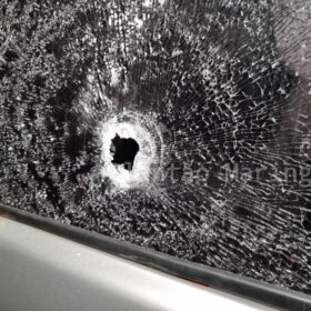 Policiais escapam da morte ao trocar tiros com assaltantes em Sarandi; um criminoso morreu no confronto Foto 1 Fotos de Policiais escapam da morte ao trocar tiros com assaltantes em Sarandi; um criminoso morreu no confronto