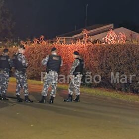 Policiais escapam da morte ao trocar tiros com assaltantes em Sarandi; um criminoso morreu no confronto Foto 6 Fotos de Policiais escapam da morte ao trocar tiros com assaltantes em Sarandi; um criminoso morreu no confronto
