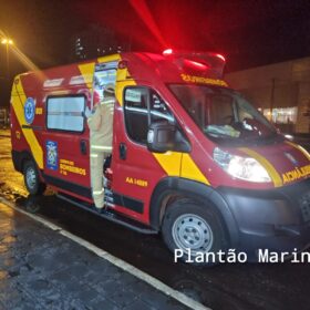 Buraco em avenida provoca queda de motociclistas em Maringá; uma das vítimas foi socorrida com ferimentos graves Foto 2 Fotos de Buraco em avenida provoca queda de motociclistas em Maringá; uma das vítimas foi socorrida com ferimentos graves