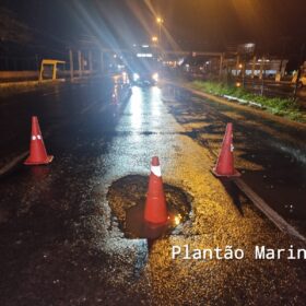 Buraco em avenida provoca queda de motociclistas em Maringá; uma das vítimas foi socorrida com ferimentos graves Foto 12 Fotos de Buraco em avenida provoca queda de motociclistas em Maringá; uma das vítimas foi socorrida com ferimentos graves