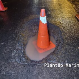 Buraco em avenida provoca queda de motociclistas em Maringá; uma das vítimas foi socorrida com ferimentos graves Foto 3 Fotos de Buraco em avenida provoca queda de motociclistas em Maringá; uma das vítimas foi socorrida com ferimentos graves