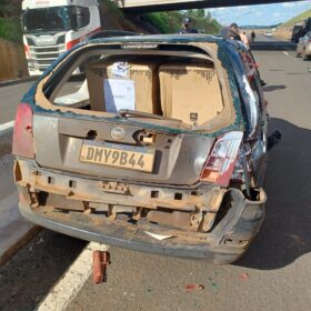Cinco pessoas ficaram feridas após grave acidente no Contorno Norte em Maringá Foto 4 Fotos de Cinco pessoas ficaram feridas após grave acidente no Contorno Norte em Maringá