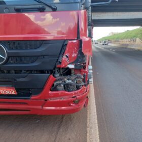 Cinco pessoas ficaram feridas após grave acidente no Contorno Norte em Maringá Foto 9 Fotos de Cinco pessoas ficaram feridas após grave acidente no Contorno Norte em Maringá