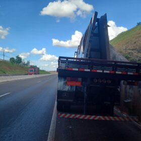 Cinco pessoas ficaram feridas após grave acidente no Contorno Norte em Maringá Foto 10 Fotos de Cinco pessoas ficaram feridas após grave acidente no Contorno Norte em Maringá