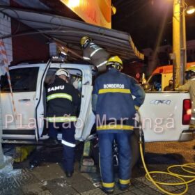 Homem com drogas dentro do carro causa grave acidente durante fuga da GCM e deixa duas crianças feridas em Maringá Foto 16 Fotos de Homem com drogas dentro do carro causa grave acidente durante fuga da GCM e deixa duas crianças feridas em Maringá