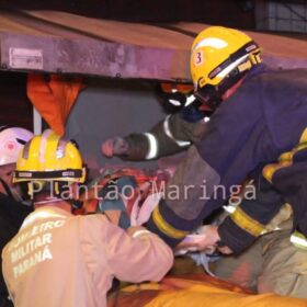 Homem com drogas dentro do carro causa grave acidente durante fuga da GCM e deixa duas crianças feridas em Maringá Foto 9 Fotos de Homem com drogas dentro do carro causa grave acidente durante fuga da GCM e deixa duas crianças feridas em Maringá