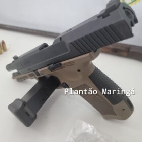 Homem com três mandados de prisão em aberto e já condenado a 24 anos de cadeia é preso com drogas e armas em Maringá Foto 7 Fotos de Homem com três mandados de prisão em aberto e já condenado a 24 anos de cadeia é preso com drogas e armas em Maringá