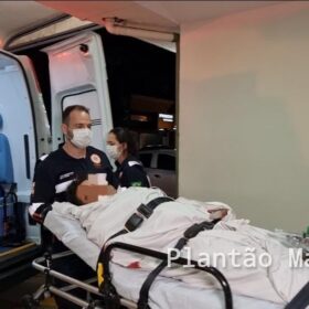 Homem é esfaqueado por vigilante noturno e populares queimam moto do suspeito em Maringá Foto 4 Fotos de Homem é esfaqueado por vigilante noturno e populares queimam moto do suspeito em Maringá