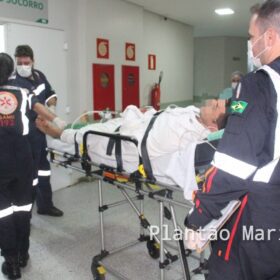 Homem é esfaqueado por vigilante noturno e populares queimam moto do suspeito em Maringá Foto 7 Fotos de Homem é esfaqueado por vigilante noturno e populares queimam moto do suspeito em Maringá