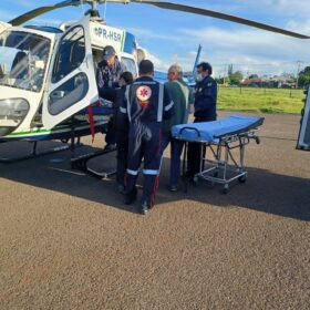 Homem é socorrido de helicóptero após ser atingido por 10 golpes de faca Foto 8 Fotos de Homem é socorrido de helicóptero após ser atingido por 10 golpes de faca