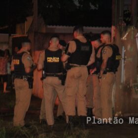 Homem morre após troca de tiros com a Polícia Militar em Sarandi Foto 2 Fotos de Homem morre após troca de tiros com a Polícia Militar em Sarandi