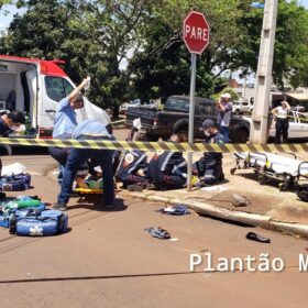 Idoso tem perna amputada após acidente entre carro e moto em Maringá; uma mulher também fica ferida Foto 4 Fotos de Idoso tem perna amputada após acidente entre carro e moto em Maringá; uma mulher também fica ferida