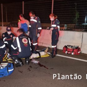 Motociclista sofre ferimentos graves após bater em carro capotado na rodovia PR-323 em Paiçandu Foto 16 Fotos de Motociclista sofre ferimentos graves após bater em carro capotado na rodovia PR-323 em Paiçandu