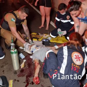 Motociclista sofre ferimentos graves após bater em carro capotado na rodovia PR-323 em Paiçandu Foto 8 Fotos de Motociclista sofre ferimentos graves após bater em carro capotado na rodovia PR-323 em Paiçandu