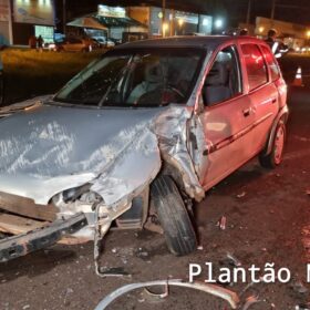 Motociclista sofre ferimentos graves após bater em carro capotado na rodovia PR-323 em Paiçandu Foto 10 Fotos de Motociclista sofre ferimentos graves após bater em carro capotado na rodovia PR-323 em Paiçandu