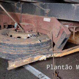 Motociclista sofre ferimentos graves após bater na traseira de caminhão em Maringá Foto 8 Fotos de Motociclista sofre ferimentos graves após bater na traseira de caminhão em Maringá