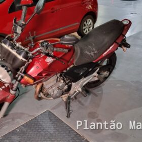 Motorista avança preferencial, provoca acidente e foge sem prestar socorro em Maringá Foto 8 Fotos de Motorista avança preferencial, provoca acidente e foge sem prestar socorro em Maringá