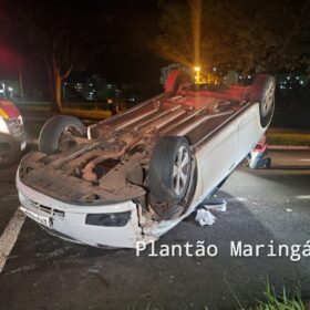 Mulher capota carro após bater em veículo estacionado em Maringá Foto 8 Fotos de Mulher capota carro após bater em veículo estacionado em Maringá