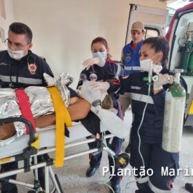 Carro avança preferencial e deixa mulher em estado gravíssimo em Maringá Foto 14 Fotos de Carro avança preferencial e deixa mulher em estado gravíssimo em Maringá