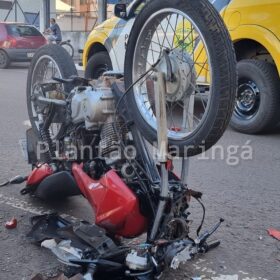 Dupla sofre acidente durante fuga da Polícia Militar após assalto em Maringá Foto 14 Fotos de Dupla sofre acidente durante fuga da Polícia Militar após assalto em Maringá