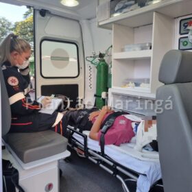 Dupla sofre acidente durante fuga da Polícia Militar após assalto em Maringá Foto 4 Fotos de Dupla sofre acidente durante fuga da Polícia Militar após assalto em Maringá