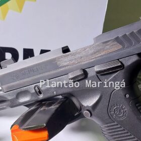 Fotos de Homem ameaçado de morte é preso com arma furtada de policial durante blitz em Sarandi 