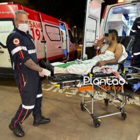 Homem é atingido por três facadas durante briga de bar em Maringá Foto 4 Fotos de Homem é atingido por três facadas durante briga de bar em Maringá