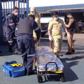 Homem é baleado enquanto queimava fios de cobre em terreno baldio em Maringá Foto 6 Fotos de Homem é baleado enquanto queimava fios de cobre em terreno baldio em Maringá