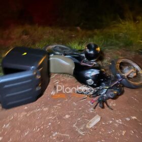 Ao perder o controle da motocicleta, homem cai em ribanceira em Maringá Foto 3 Fotos de Ao perder o controle da motocicleta, homem cai em ribanceira em Maringá
