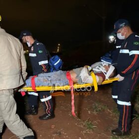 Ao perder o controle da motocicleta, homem cai em ribanceira em Maringá Foto 1 Fotos de Ao perder o controle da motocicleta, homem cai em ribanceira em Maringá