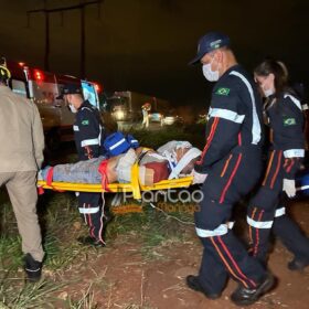 Ao perder o controle da motocicleta, homem cai em ribanceira em Maringá Foto 7 Fotos de Ao perder o controle da motocicleta, homem cai em ribanceira em Maringá