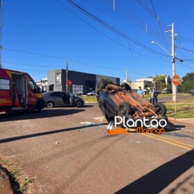 Carro capota após colisão com outro veículo em Maringá; o acidente foi registrado por uma câmera de segurança Foto 7 Fotos de Carro capota após colisão com outro veículo em Maringá; o acidente foi registrado por uma câmera de segurança