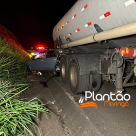 Carro desgovernado prensa caminhoneiro contra carreta em Maringá, a vítima morreu na hora Foto 12 Fotos de Carro desgovernado prensa caminhoneiro contra carreta em Maringá, a vítima morreu na hora