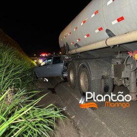 Carro desgovernado prensa caminhoneiro contra carreta em Maringá, a vítima morreu na hora Foto 4 Fotos de Carro desgovernado prensa caminhoneiro contra carreta em Maringá, a vítima morreu na hora
