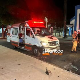 Carro 'voa', após motorista discutir com a mãe e joga veículo contra praça em Maringá Foto 16 Fotos de Carro 'voa', após motorista discutir com a mãe e joga veículo contra praça em Maringá