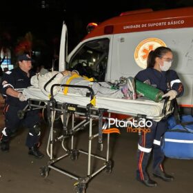 Carro 'voa', após motorista discutir com a mãe e joga veículo contra praça em Maringá Foto 18 Fotos de Carro 'voa', após motorista discutir com a mãe e joga veículo contra praça em Maringá
