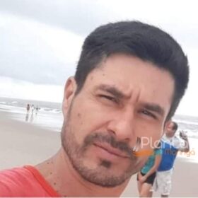 Homem é executado a tiros após sair de igreja; a vítima tinha participado de um culto evangélico com a mãe Foto 9 Fotos de Homem é executado a tiros após sair de igreja; a vítima tinha participado de um culto evangélico com a mãe