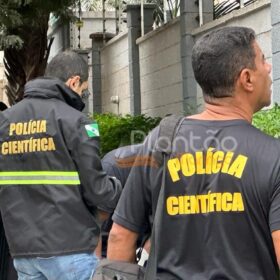 Homem é executado com mais de 40 tiros, inclusive de fuzil em Maringá Foto 12 Fotos de Homem é executado com mais de 40 tiros, inclusive de fuzil em Maringá